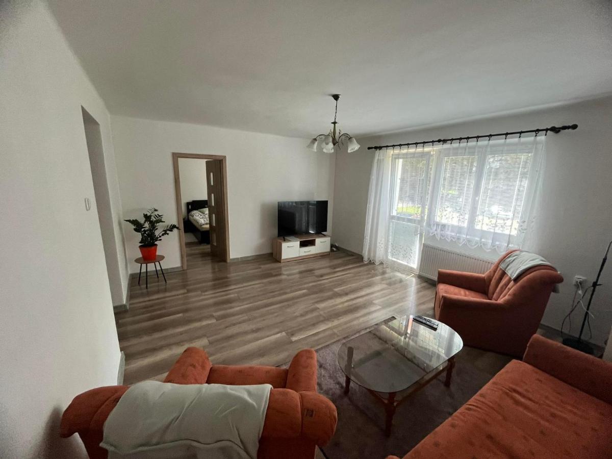 Ferienwohnung Flat In The Heart Of Liptovský Mikuláš Exterior foto